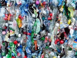 La plastica riciclata è insostenibile